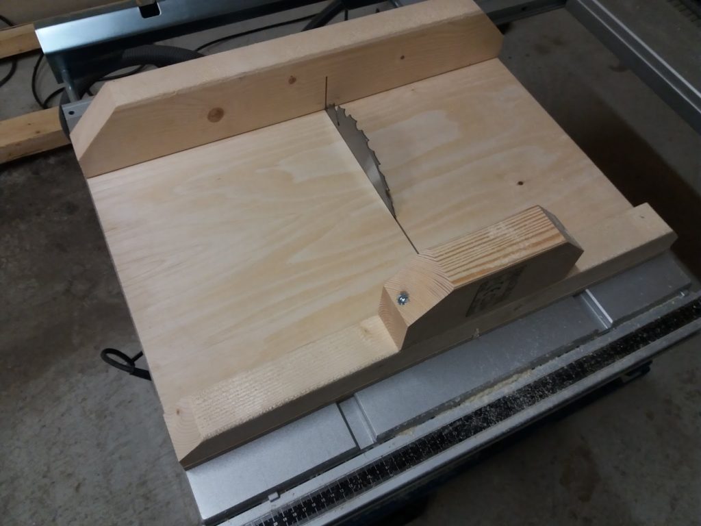 Table saw sled